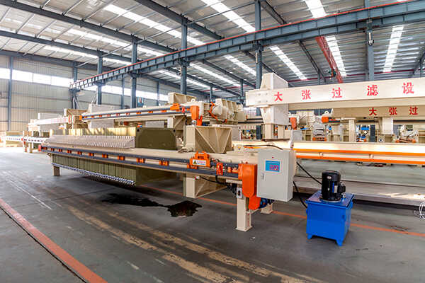 隔膜压滤机(图4) 隔膜压滤机(图4)